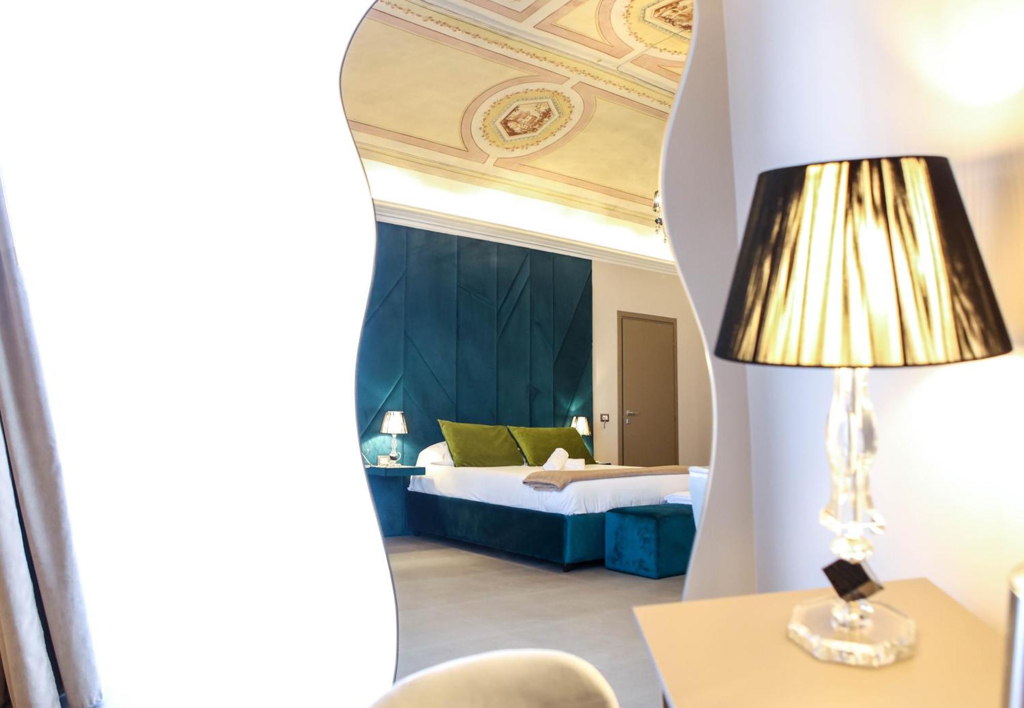 B&B Suites&Rooms Piazza Dei Martiri Catania Exterior foto