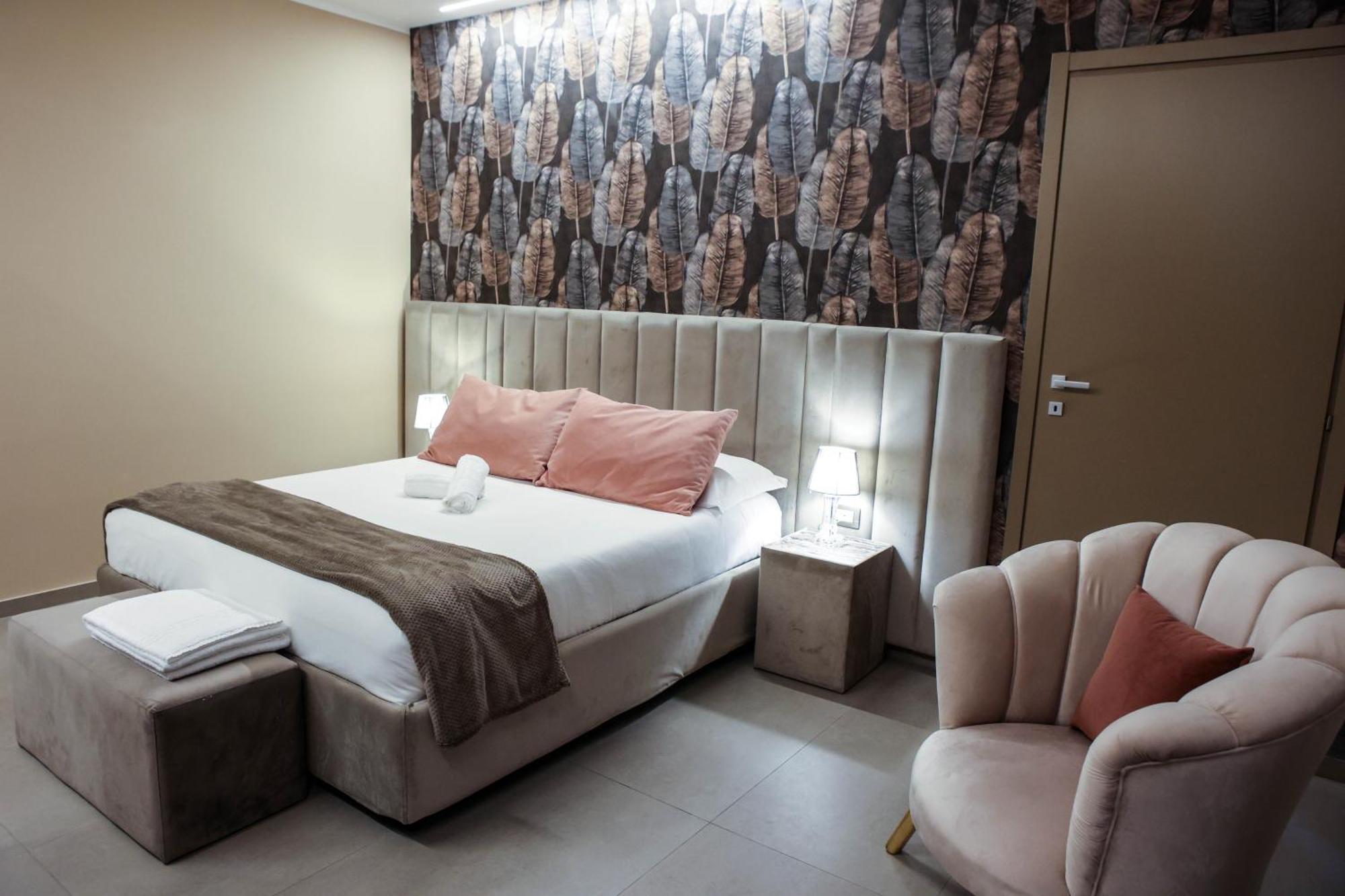 B&B Suites&Rooms Piazza Dei Martiri Catania Exterior foto
