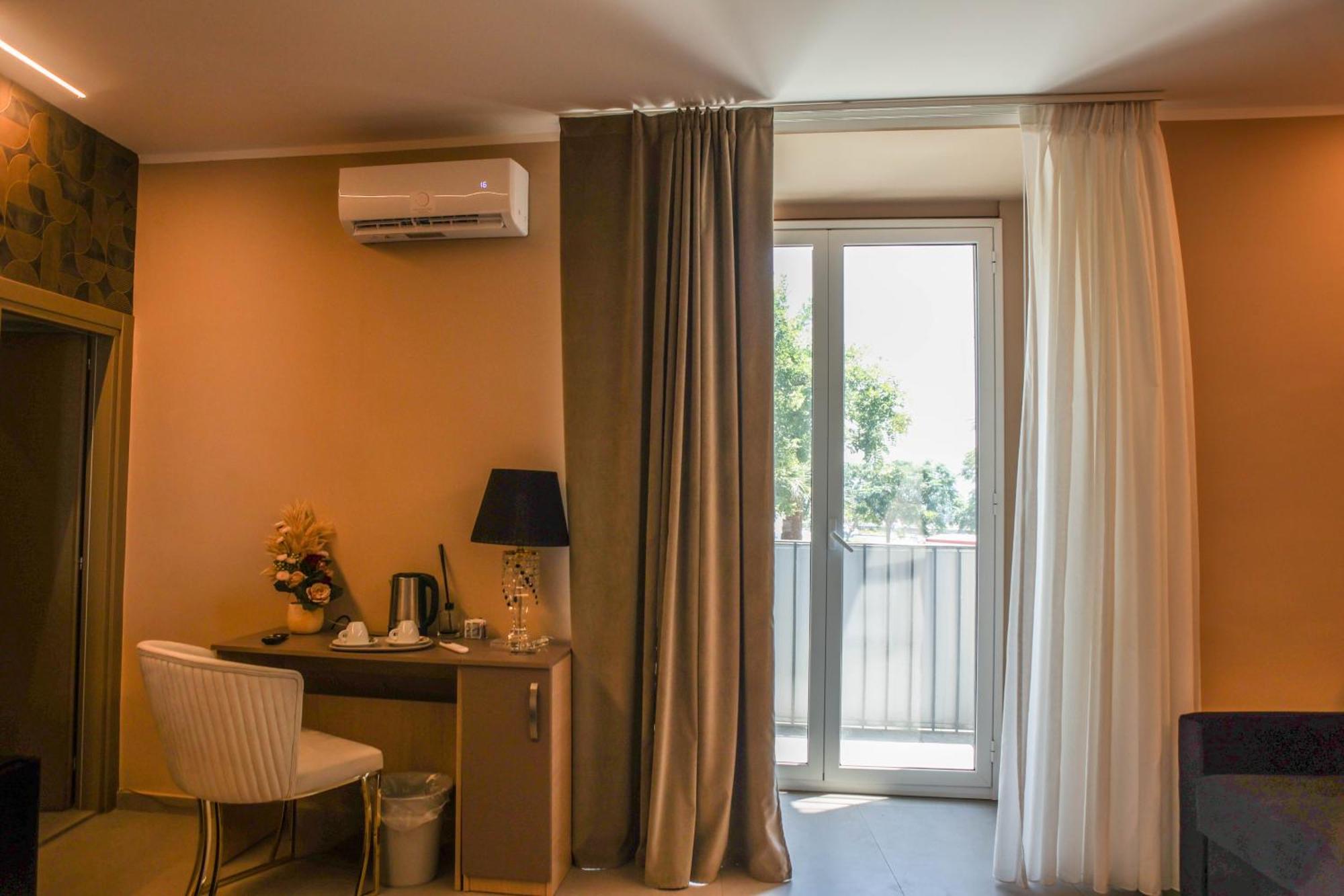 B&B Suites&Rooms Piazza Dei Martiri Catania Exterior foto
