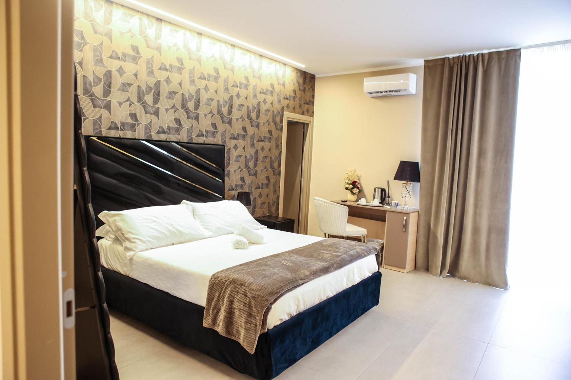 B&B Suites&Rooms Piazza Dei Martiri Catania Exterior foto